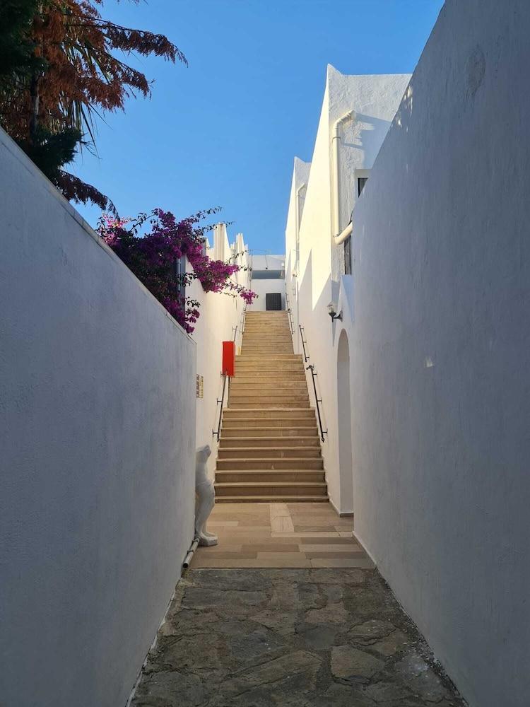 Nagi Beach Hotel Гумбет Экстерьер фото
