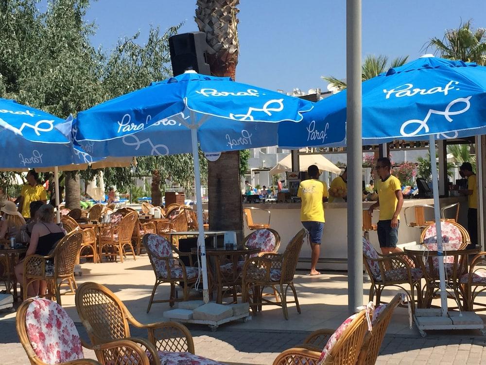 Nagi Beach Hotel Гумбет Экстерьер фото