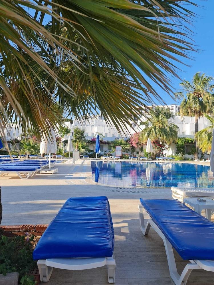 Nagi Beach Hotel Гумбет Экстерьер фото
